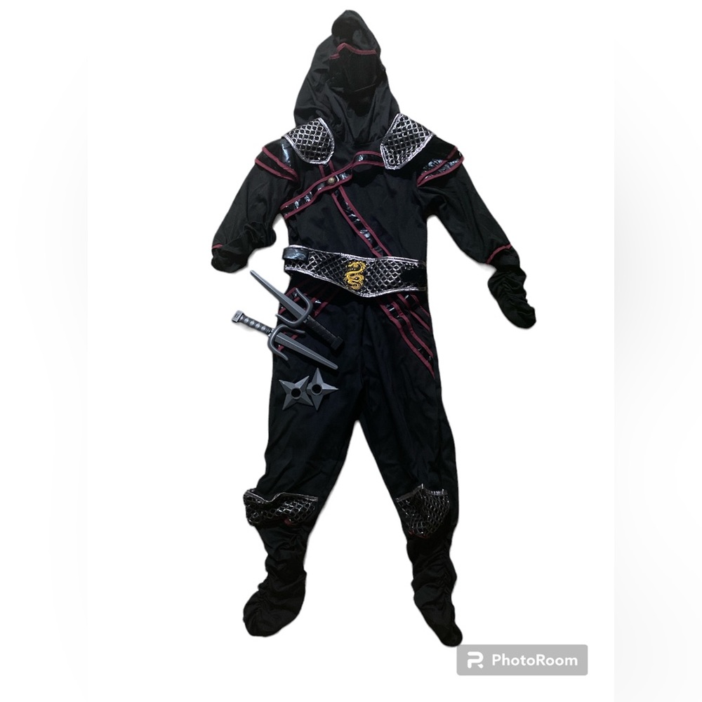 Ninja costume with accessories size 7-8